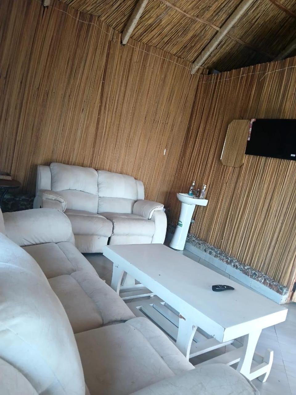 Ches Bay Resort Nangina 外观 照片